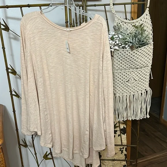 Free People Aria Trapeze long sleeve top in the color Misty Mink. NWT SZ small - Picture 4 of 9